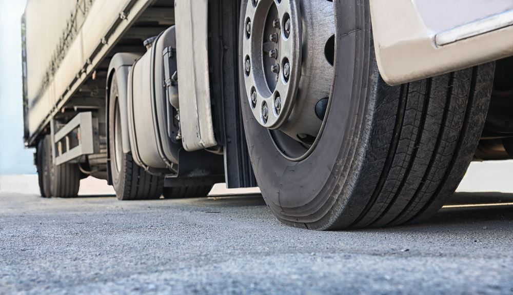 Wowee look at the rubber on those tires truck man